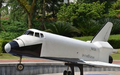 公園游樂場玻璃鋼飛機(jī)模型雕塑