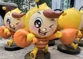 景區(qū)公園仿真背包玻璃鋼卡通蜜蜂雕塑