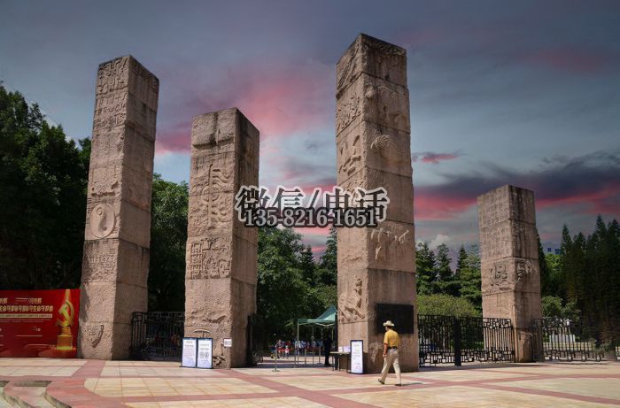 玻璃鋼人物雕塑