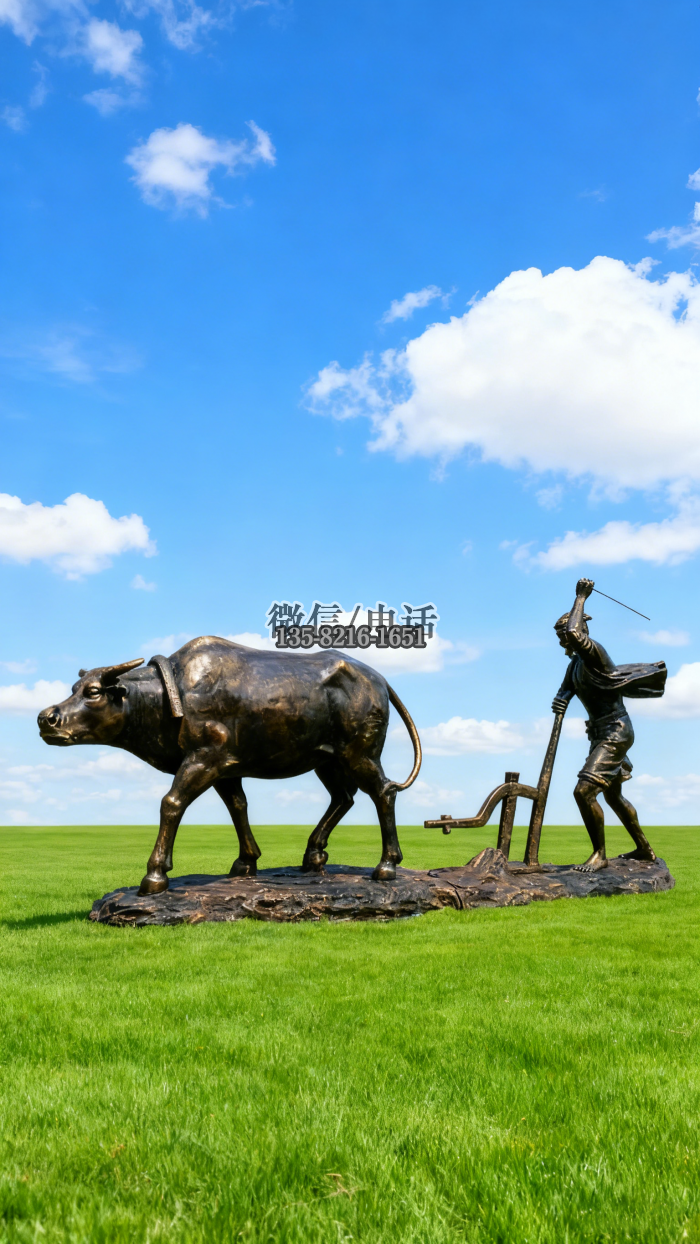 農(nóng)耕人物雕塑實(shí)拍圖